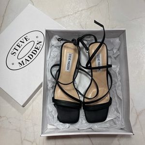 Steve Madden Sandal!
